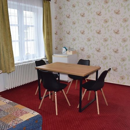 Hotel Grand Tanvald Extérieur photo