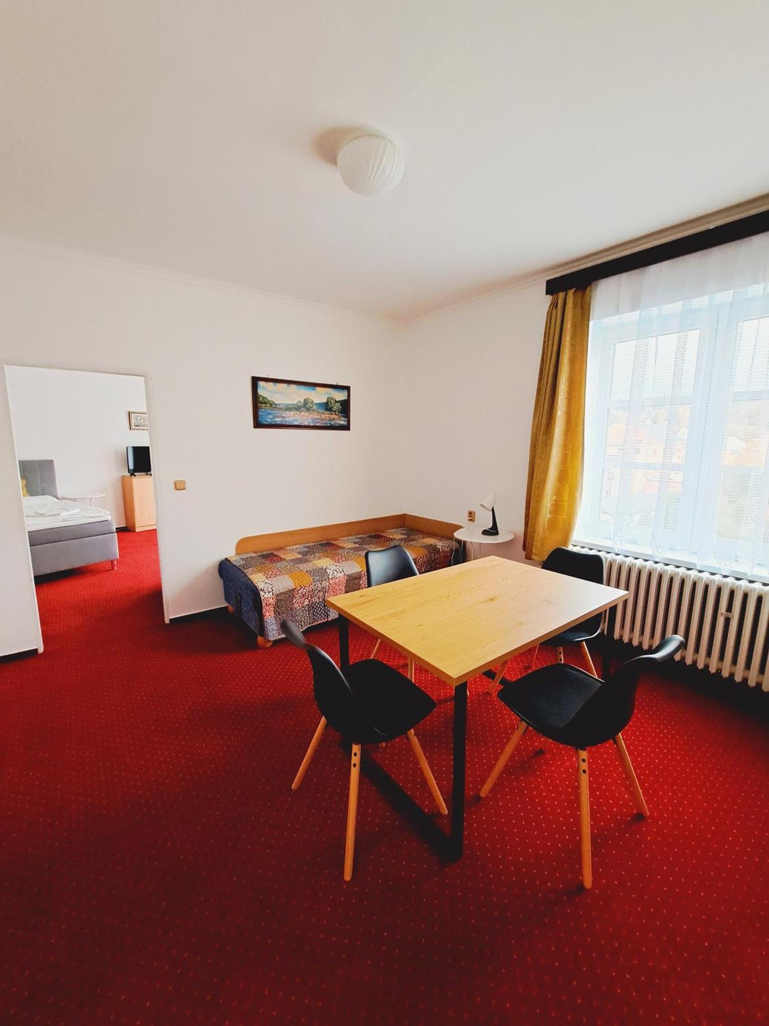 Hotel Grand Tanvald Extérieur photo