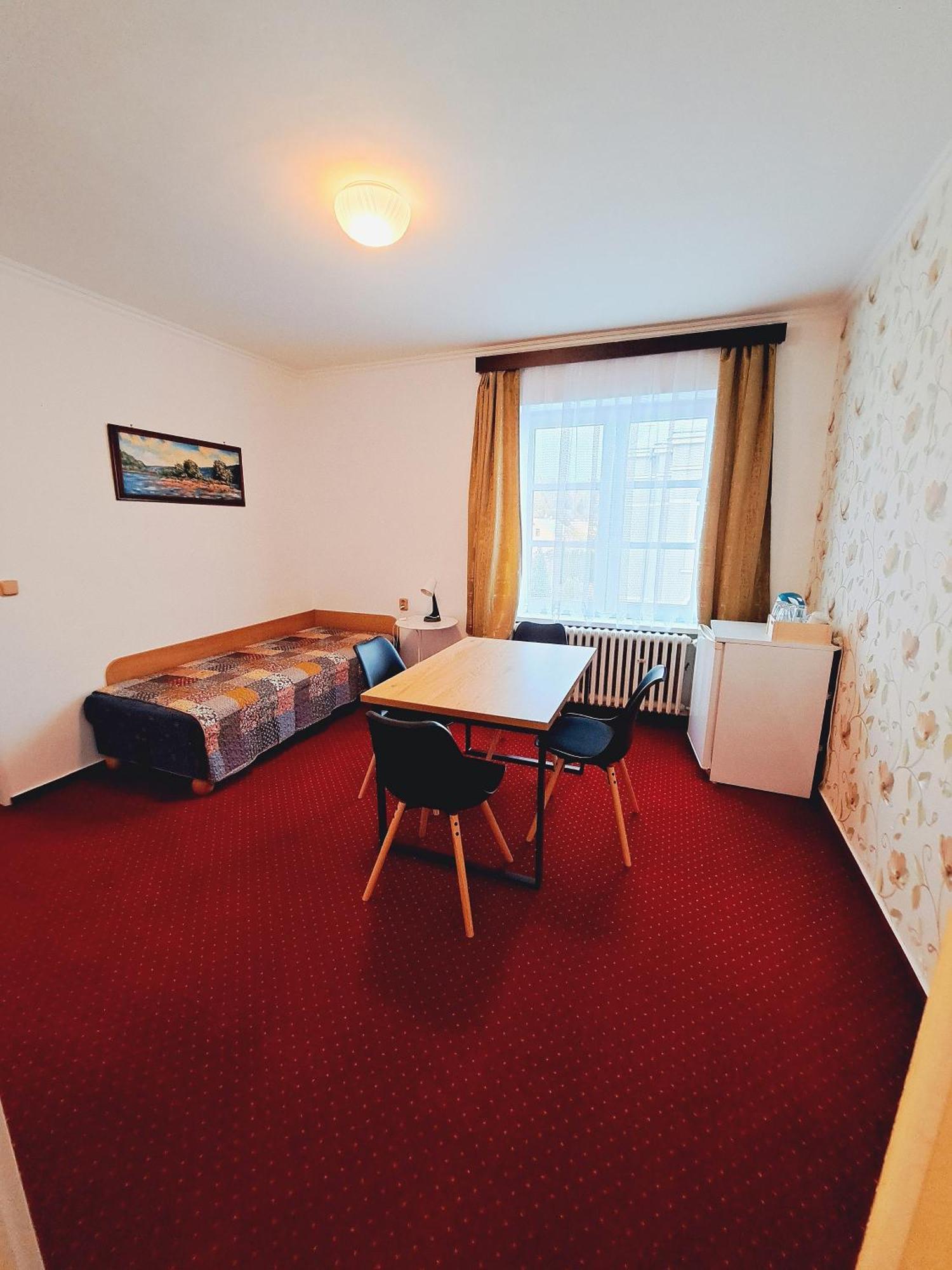 Hotel Grand Tanvald Extérieur photo