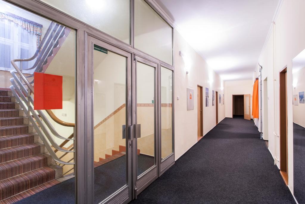 Hotel Grand Tanvald Extérieur photo